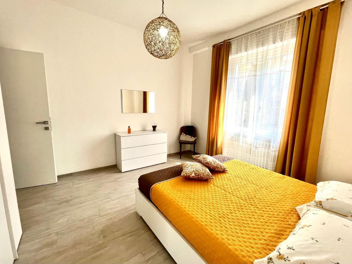 Marina Centro Harbor Apartment Rimini Exterior foto
